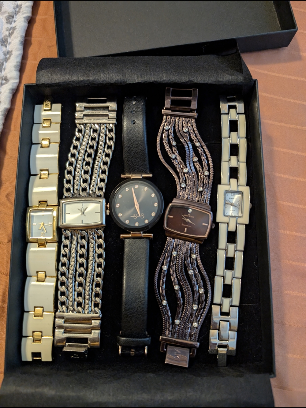 Women's Watch Collection